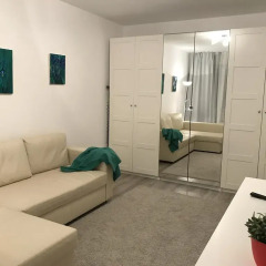 Гостиница Apartaments Sportivnaya 12 Улучшенные апартаменты с различными типами кроватей