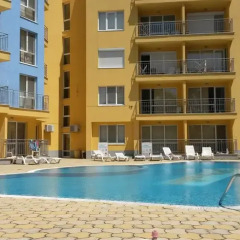 Апартаменты Kerkelov Apartment Солнечный берег бассейн