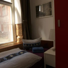Отель Eastside Pension балкон