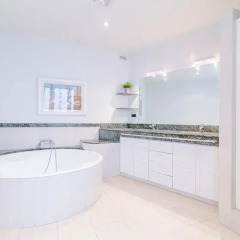 Отель You Stylish Business Apartments Испания, Барселона - отзывы, цены и фото номеров - забронировать отель You Stylish Business Apartments онлайн ванная фото 2