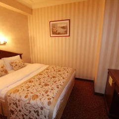 The Newport Hotel 2* Стандартный номер с двуспальной кроватью
