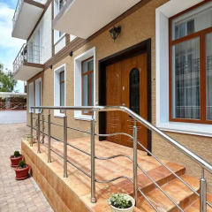 Гостиница Gorizont 32 Mini-Hotel в Ольгинке отзывы, цены и фото номеров - забронировать гостиницу Gorizont 32 Mini-Hotel онлайн Ольгинка