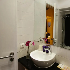 Отель TheHOUSE Lisboa 3* Стандартный номер с двуспальной кроватью фото 8