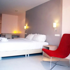 Отель Baan Saladaeng Boutique Guesthouse 3* Люкс с различными типами кроватей фото 2
