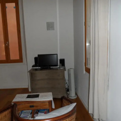 Отель Romantic Lovenest in historical Old NICE удобства в номере