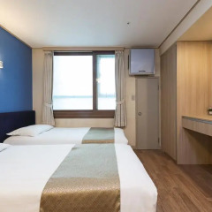 Western Co-op Hotel & Residence Dongdaemun 3* Улучшенный номер с 2 отдельными кроватями фото 8