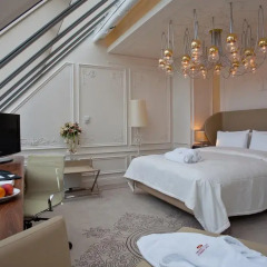 Гостиница Crowne Plaza St.Petersburg-Ligovsky (Краун Плаза Санкт-Петербург Лиговский) комната для гостей