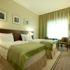 Capital Plaza Hotel 4* Стандартный номер с различными типами кроватей фото 4