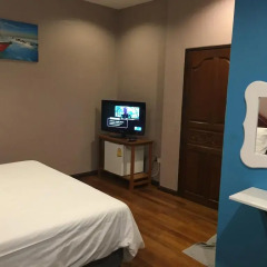 Отель Nawaporn Place Guesthouse 3* Улучшенная студия фото 27