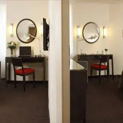 Отель Metropolitan Suites 4* Улучшенный люкс фото 11