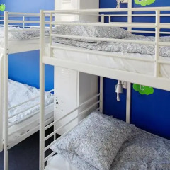 Отель CheapSleep Helsinki Кровать в общем номере с двухъярусной кроватью