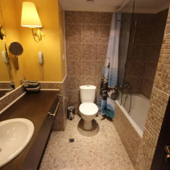Апартаменты Menada Apartments in Royal Beach Солнечный берег ванная фото 2