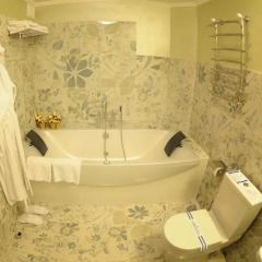 Mir Hotel In Rovno 3* Люкс фото 4