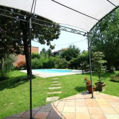 Отель B&B Le Jardin Колоньо-Монцезе бассейн фото 3