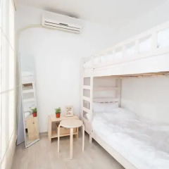 Отель Issue Seoul Guesthouse 2* Стандартный номер с 2 отдельными кроватями (общая ванная комната) фото 3
