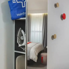 Отель Holiday Inn Express St. Albans - M25, Jct.22 3* Стандартный номер с различными типами кроватей фото 4