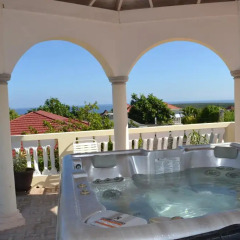 Отель Horizon Villa бассейн