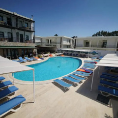 Salinas Beach Hotel бассейн