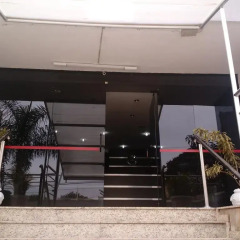 Plaza Suite Hotel балкон
