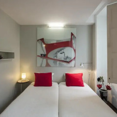 Отель Cosme Guesthouse 4* Стандартный номер с различными типами кроватей фото 9