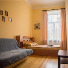 Altera Hostel Стандартный семейный номер с двуспальной кроватью (общая ванная комната) фото 5