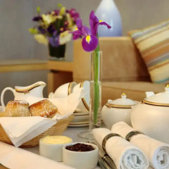 The Beaufort Hotel в номере