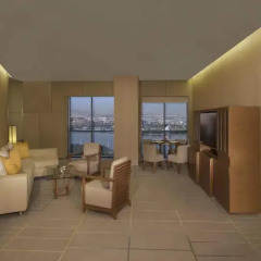 Отель Hyatt Regency Dubai Creek Heights фото 10