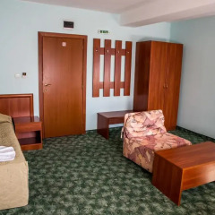 Bariakov Hotel 3* Стандартный семейный номер с двуспальной кроватью фото 18