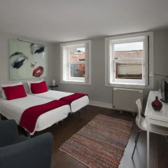 Отель Cosme Guesthouse 4* Стандартный номер с различными типами кроватей фото 7