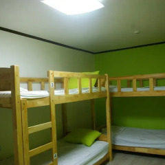 Отель Gonggan Guesthouse 2* Стандартный номер с различными типами кроватей (общая ванная комната) фото 6