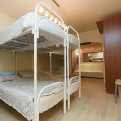 Hostel na Preobrazhenke Tut Zhivut Кровать в общем номере с двухъярусной кроватью фото 2