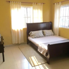 Отель Wüenam Vacation Home комната для гостей фото 4