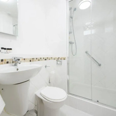 Отель Innkeeper's Lodge Brighton, Patcham ванная фото 4