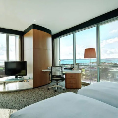 Отель DoubleTree By Hilton Istanbul - Moda 5* Люкс с различными типами кроватей фото 3