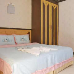 Отель B & L Guesthouse 3* Улучшенный номер с разными типами кроватей фото 7
