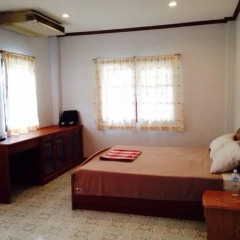 Отель House Near Beach детские мероприятия