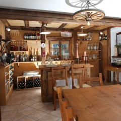 Отель Agritur Al Canyon Монклассико гостиничный бар