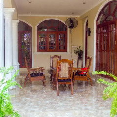 Отель Angel Inn Guest House гостиничный бар
