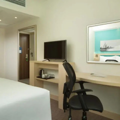 Гостиница Hampton by Hilton Moscow Strogino (Хэмптон бай Хилтон) 3* Стандартный номер с двуспальной кроватью