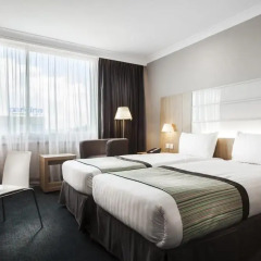 Отель Park Inn by Radisson London Heathrow 4* Улучшенный номер с различными типами кроватей фото 5