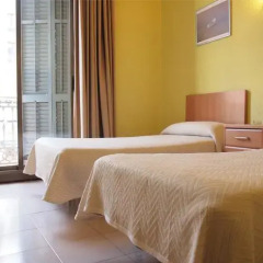 Отель Hostal Delfos Стандартный номер с двуспальной кроватью фото 6