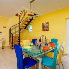 Отель Spacious Central Magik в номере