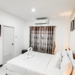 Отель Karon Sunshine Guesthouse & Bar 3* Стандартный номер с различными типами кроватей фото 7