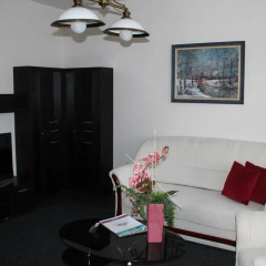 Отель Timpa Apartmanház & Dr. Strecker Villa комната для гостей фото 5