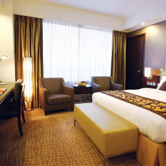 Отель Gloucester Luk Kwok Hong Kong 4* Люкс с различными типами кроватей