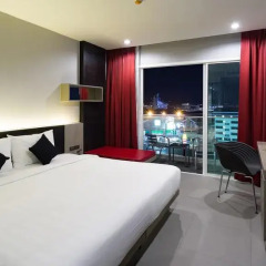 Отель At Patong 4* Номер Делюкс фото 18