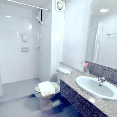Отель Centric Place Hotel Таиланд, Бангкок - отзывы, цены и фото номеров - забронировать отель Centric Place Hotel онлайн ванная фото 2