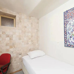 Отель Kaboom Showroom & Guesthouse комната для гостей фото 2