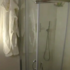 Отель Holiday Home Cannubi in Barolo Здание Barolo ванная