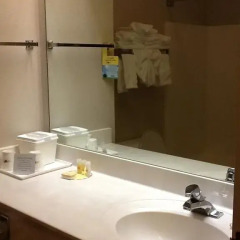 Отель Days Inn & Suites Louisville Airport SW 2* Стандартный номер с различными типами кроватей фото 4